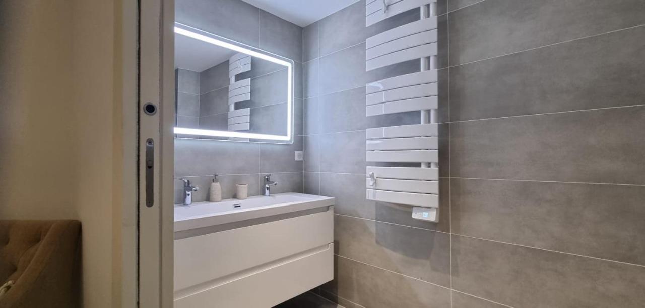 Appartement De Luxe Eze Village Vue Mer Avec Piscine エクステリア 写真